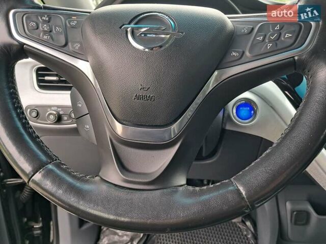 Черный Опель Ampera-e, объемом двигателя 0 л и пробегом 94 тыс. км за 15600 $, фото 51 на Automoto.ua
