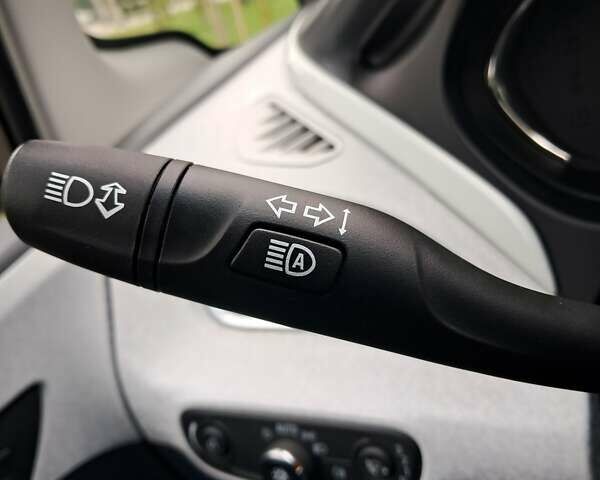 Черный Опель Ampera-e, объемом двигателя 0 л и пробегом 94 тыс. км за 15600 $, фото 81 на Automoto.ua