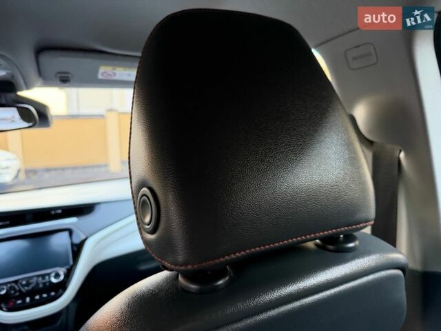 Чорний Опель Ampera-e, об'ємом двигуна 0 л та пробігом 136 тис. км за 14950 $, фото 98 на Automoto.ua