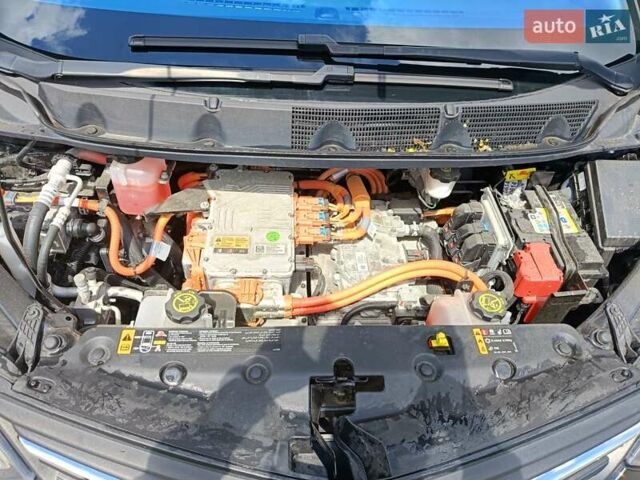 Черный Опель Ampera-e, объемом двигателя 0 л и пробегом 66 тыс. км за 16300 $, фото 18 на Automoto.ua