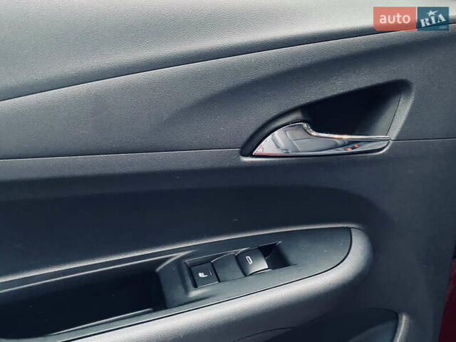 Червоний Опель Ampera-e, об'ємом двигуна 0 л та пробігом 88 тис. км за 14399 $, фото 37 на Automoto.ua