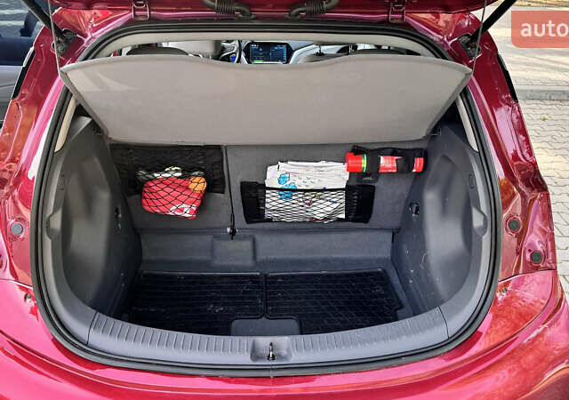 Червоний Опель Ampera-e, об'ємом двигуна 0 л та пробігом 35 тис. км за 16500 $, фото 10 на Automoto.ua