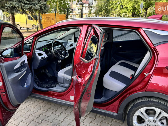 Красный Опель Ampera-e, объемом двигателя 0 л и пробегом 56 тыс. км за 14900 $, фото 22 на Automoto.ua