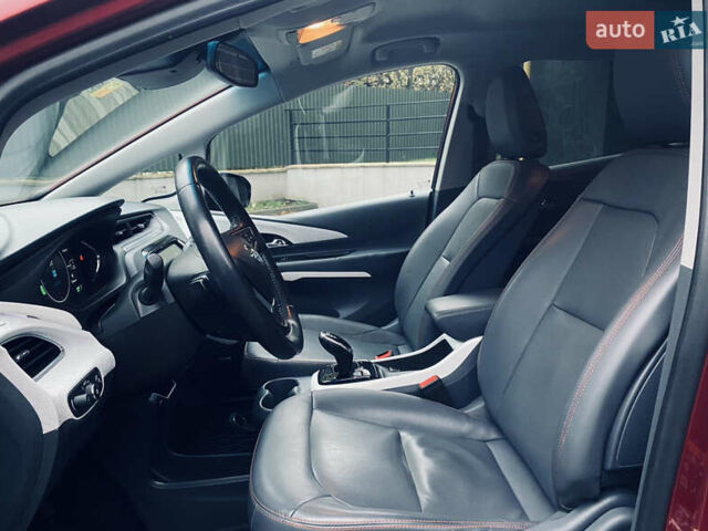 Красный Опель Ampera-e, объемом двигателя 0 л и пробегом 88 тыс. км за 14499 $, фото 23 на Automoto.ua