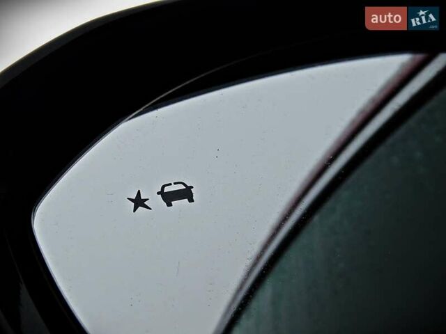 Красный Опель Ampera-e, объемом двигателя 0 л и пробегом 179 тыс. км за 16000 $, фото 5 на Automoto.ua