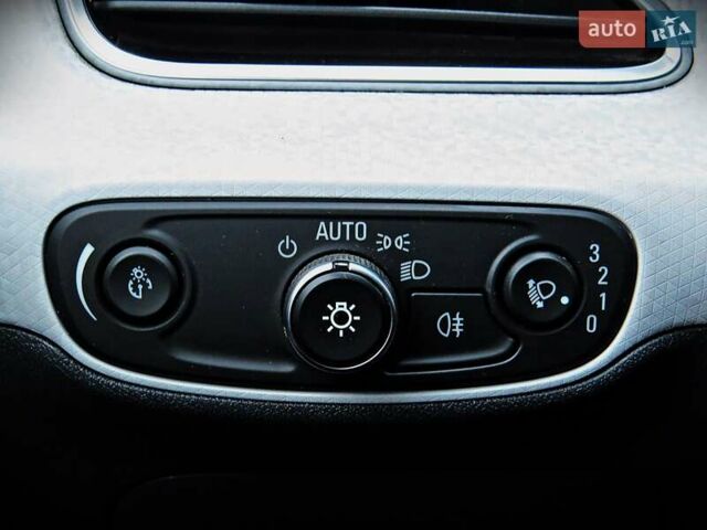 Красный Опель Ampera-e, объемом двигателя 0 л и пробегом 179 тыс. км за 16000 $, фото 12 на Automoto.ua