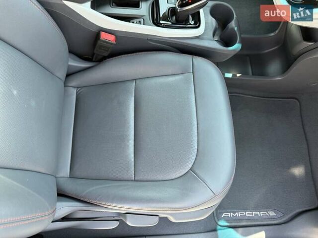 Красный Опель Ampera-e, объемом двигателя 0 л и пробегом 100 тыс. км за 15400 $, фото 31 на Automoto.ua