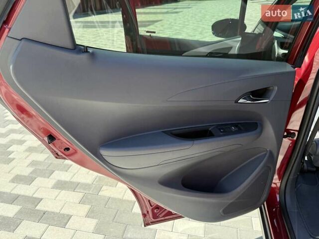 Красный Опель Ampera-e, объемом двигателя 0 л и пробегом 100 тыс. км за 15400 $, фото 27 на Automoto.ua