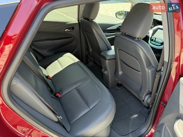 Красный Опель Ampera-e, объемом двигателя 0 л и пробегом 100 тыс. км за 15900 $, фото 28 на Automoto.ua