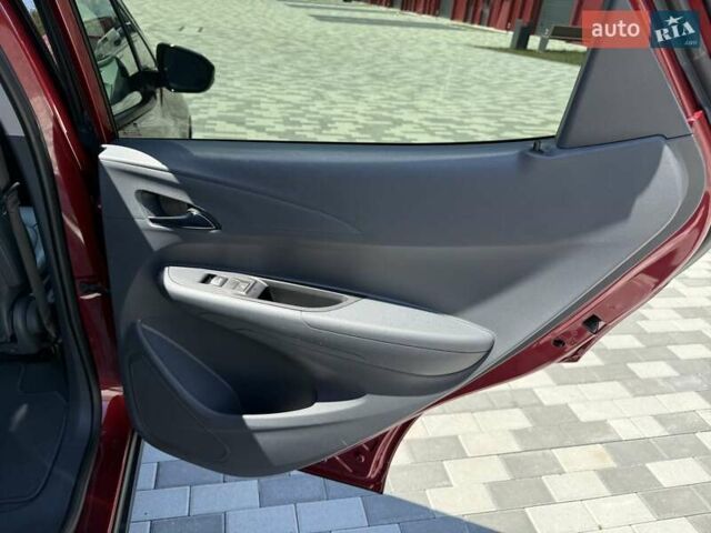 Красный Опель Ampera-e, объемом двигателя 0 л и пробегом 100 тыс. км за 15400 $, фото 30 на Automoto.ua