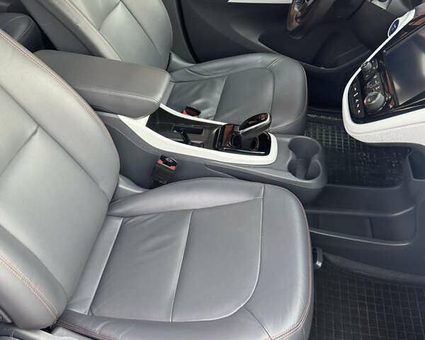 Опель Ampera-e, объемом двигателя 0 л и пробегом 110 тыс. км за 14900 $, фото 10 на Automoto.ua