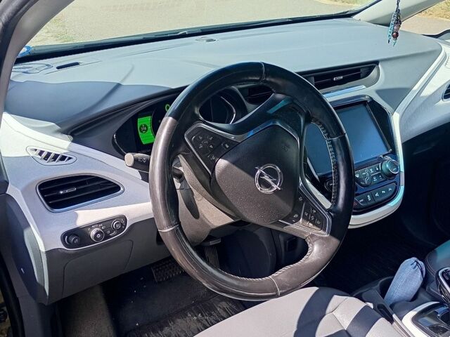 Серый Опель Ampera-e, объемом двигателя 0 л и пробегом 250 тыс. км за 14900 $, фото 26 на Automoto.ua