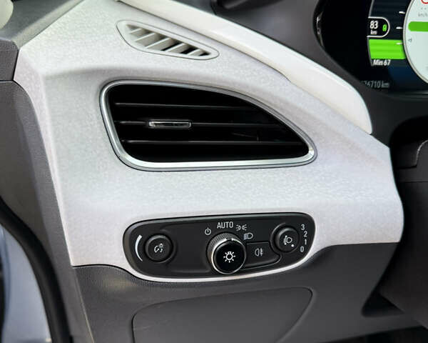 Серый Опель Ampera-e, объемом двигателя 0 л и пробегом 130 тыс. км за 14700 $, фото 24 на Automoto.ua