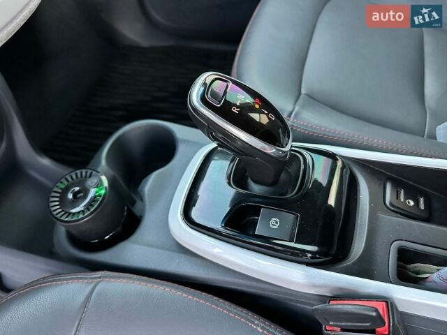 Серый Опель Ampera-e, объемом двигателя 0 л и пробегом 148 тыс. км за 16300 $, фото 35 на Automoto.ua