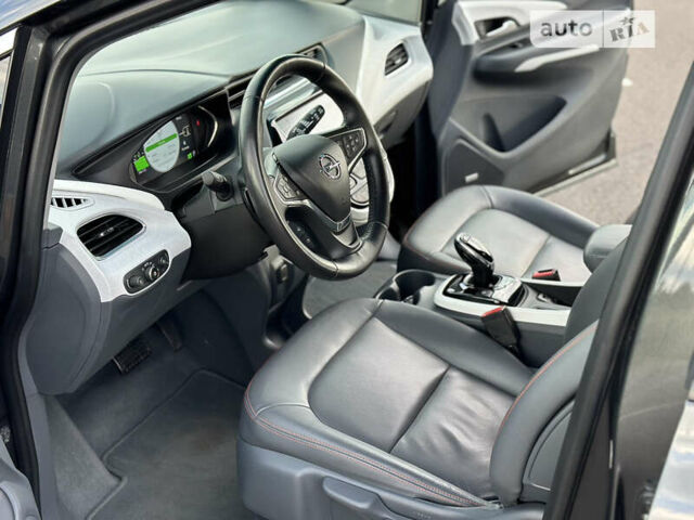 Сірий Опель Ampera-e, об'ємом двигуна 0 л та пробігом 60 тис. км за 16300 $, фото 28 на Automoto.ua