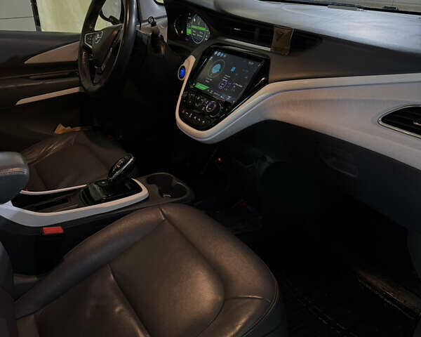 Серый Опель Ampera-e, объемом двигателя 0 л и пробегом 150 тыс. км за 14800 $, фото 15 на Automoto.ua