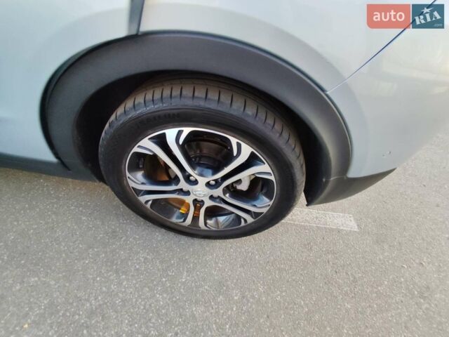 Серый Опель Ampera-e, объемом двигателя 0 л и пробегом 123 тыс. км за 15555 $, фото 26 на Automoto.ua