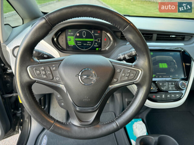 Серый Опель Ampera-e, объемом двигателя 0 л и пробегом 155 тыс. км за 14400 $, фото 6 на Automoto.ua