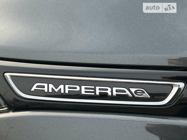 Серый Опель Ampera-e, объемом двигателя 0 л и пробегом 82 тыс. км за 18490 $, фото 30 на Automoto.ua