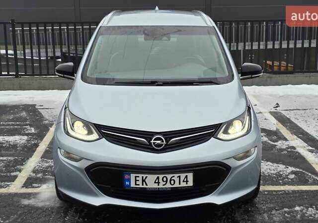 Серый Опель Ampera-e, объемом двигателя 0 л и пробегом 157 тыс. км за 13999 $, фото 2 на Automoto.ua