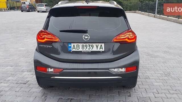 Серый Опель Ampera-e, объемом двигателя 0 л и пробегом 93 тыс. км за 15450 $, фото 6 на Automoto.ua
