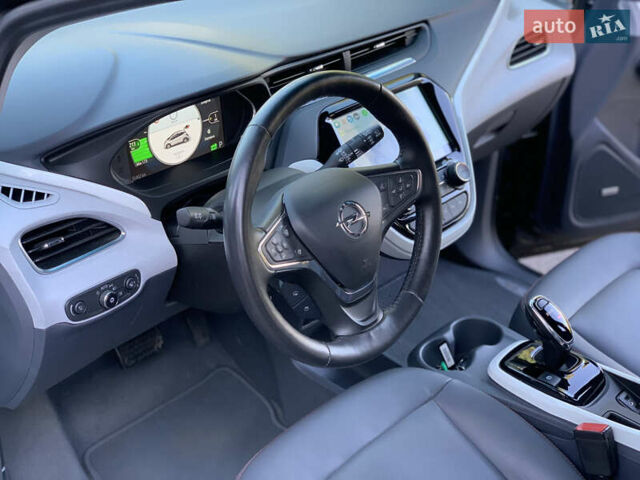 Серый Опель Ampera-e, объемом двигателя 0 л и пробегом 90 тыс. км за 14900 $, фото 38 на Automoto.ua