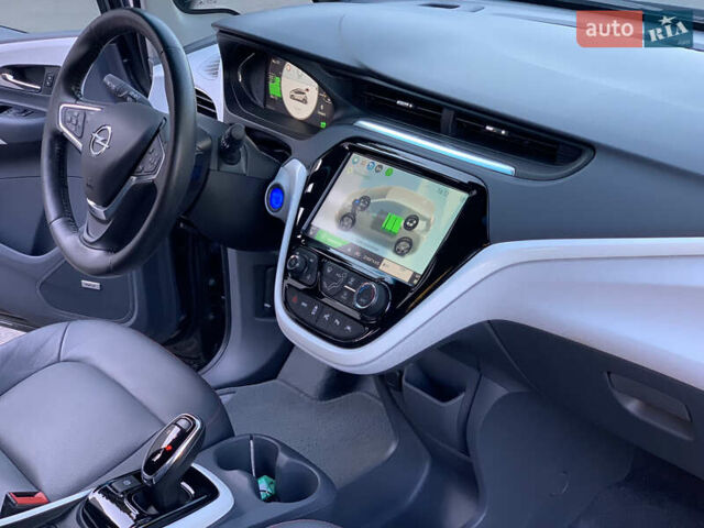 Серый Опель Ampera-e, объемом двигателя 0 л и пробегом 90 тыс. км за 14900 $, фото 42 на Automoto.ua