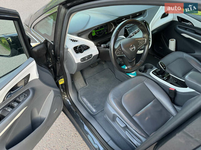 Серый Опель Ampera-e, объемом двигателя 0 л и пробегом 138 тыс. км за 13400 $, фото 4 на Automoto.ua
