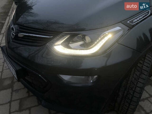 Сірий Опель Ampera-e, об'ємом двигуна 0 л та пробігом 211 тис. км за 15300 $, фото 8 на Automoto.ua