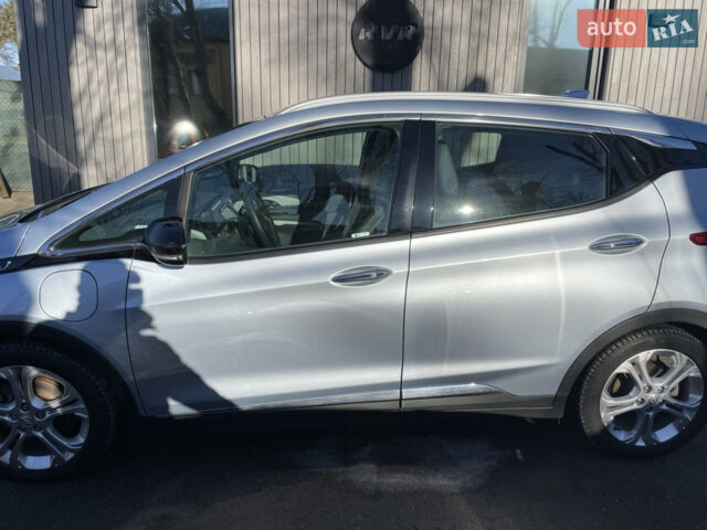 Серый Опель Ampera-e, объемом двигателя 0 л и пробегом 146 тыс. км за 13900 $, фото 5 на Automoto.ua