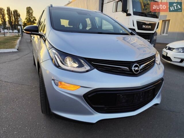 Серый Опель Ampera-e, объемом двигателя 0 л и пробегом 123 тыс. км за 15555 $, фото 9 на Automoto.ua