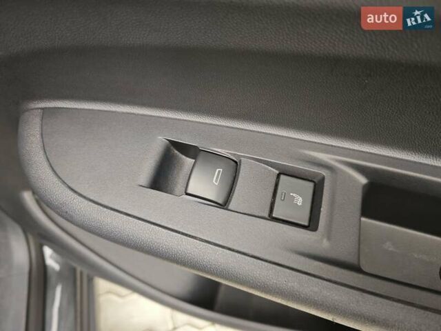 Серый Опель Ampera-e, объемом двигателя 0 л и пробегом 123 тыс. км за 14350 $, фото 56 на Automoto.ua