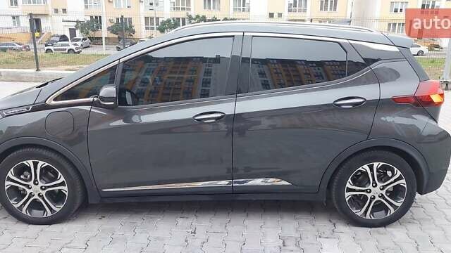 Серый Опель Ampera-e, объемом двигателя 0 л и пробегом 93 тыс. км за 15450 $, фото 4 на Automoto.ua