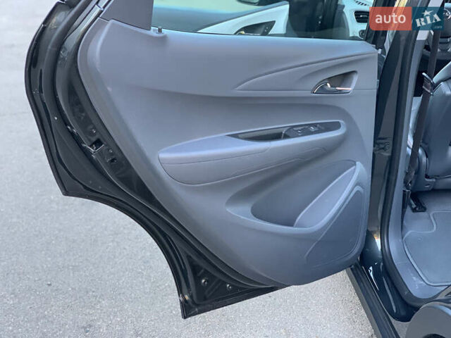 Серый Опель Ampera-e, объемом двигателя 0 л и пробегом 90 тыс. км за 14900 $, фото 47 на Automoto.ua