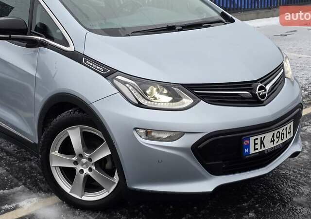 Серый Опель Ampera-e, объемом двигателя 0 л и пробегом 157 тыс. км за 13999 $, фото 6 на Automoto.ua