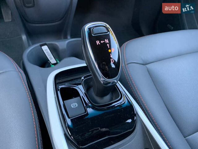 Серый Опель Ampera-e, объемом двигателя 0 л и пробегом 90 тыс. км за 14900 $, фото 53 на Automoto.ua