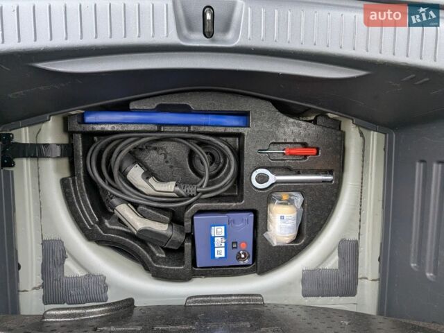 Сірий Опель Ampera-e, об'ємом двигуна 0 л та пробігом 138 тис. км за 14700 $, фото 15 на Automoto.ua