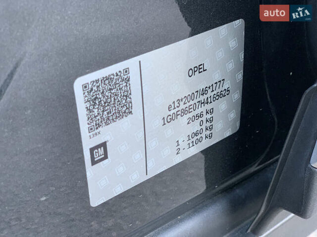 Серый Опель Ampera-e, объемом двигателя 0 л и пробегом 90 тыс. км за 14900 $, фото 60 на Automoto.ua
