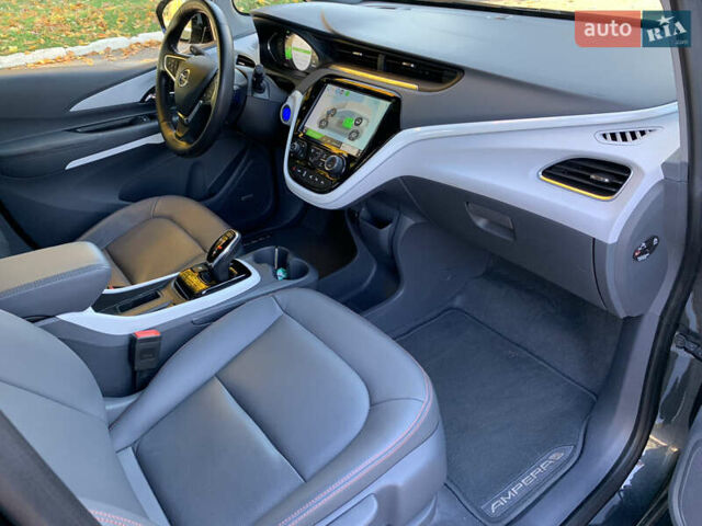 Серый Опель Ampera-e, объемом двигателя 0 л и пробегом 90 тыс. км за 14900 $, фото 12 на Automoto.ua
