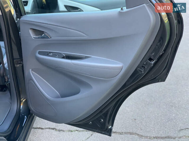 Серый Опель Ampera-e, объемом двигателя 0 л и пробегом 90 тыс. км за 14900 $, фото 43 на Automoto.ua