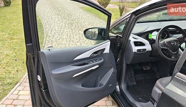 Серый Опель Ampera-e, объемом двигателя 0 л и пробегом 114 тыс. км за 14900 $, фото 11 на Automoto.ua