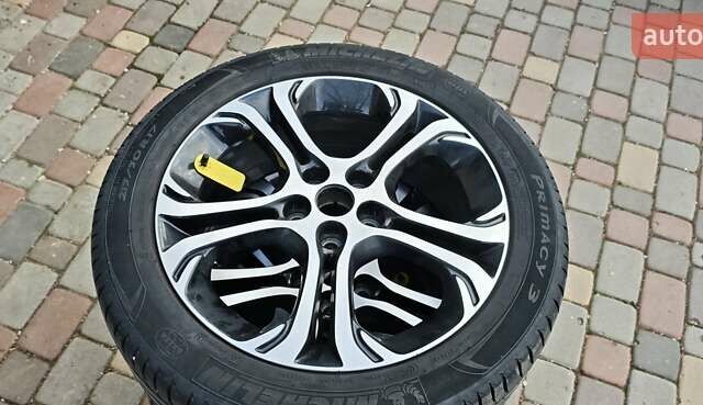 Серый Опель Ampera-e, объемом двигателя 0 л и пробегом 114 тыс. км за 14900 $, фото 10 на Automoto.ua