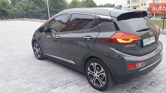 Серый Опель Ampera-e, объемом двигателя 0 л и пробегом 93 тыс. км за 15450 $, фото 3 на Automoto.ua
