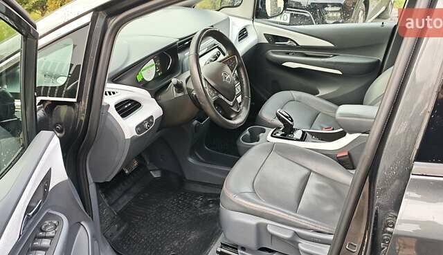 Серый Опель Ampera-e, объемом двигателя 0 л и пробегом 114 тыс. км за 14900 $, фото 8 на Automoto.ua