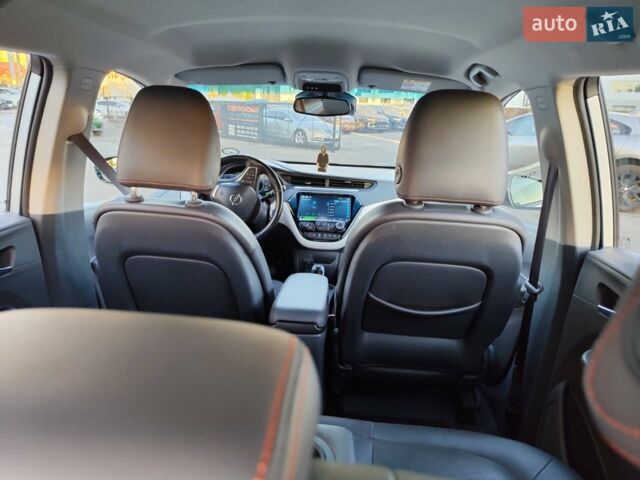 Серый Опель Ampera-e, объемом двигателя 0 л и пробегом 123 тыс. км за 15555 $, фото 22 на Automoto.ua