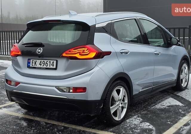 Серый Опель Ampera-e, объемом двигателя 0 л и пробегом 157 тыс. км за 13999 $, фото 12 на Automoto.ua