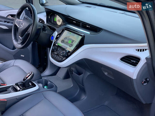 Серый Опель Ampera-e, объемом двигателя 0 л и пробегом 90 тыс. км за 14900 $, фото 40 на Automoto.ua