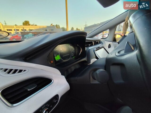 Серый Опель Ampera-e, объемом двигателя 0 л и пробегом 123 тыс. км за 15555 $, фото 40 на Automoto.ua