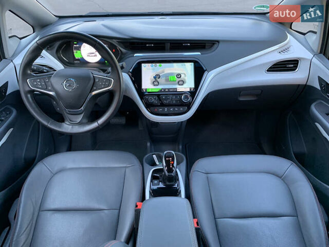 Серый Опель Ampera-e, объемом двигателя 0 л и пробегом 90 тыс. км за 14900 $, фото 52 на Automoto.ua