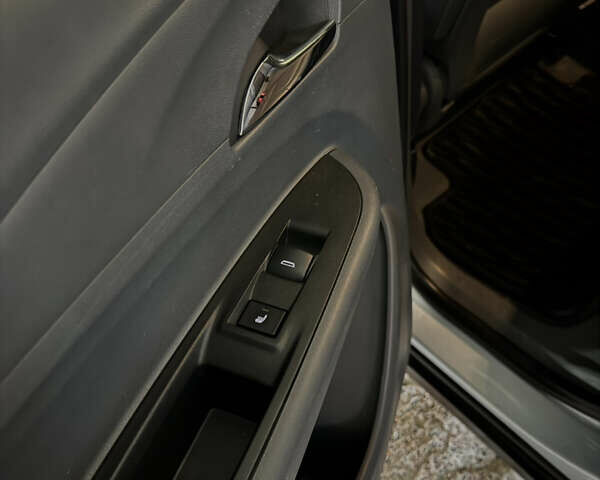 Серый Опель Ampera-e, объемом двигателя 0 л и пробегом 150 тыс. км за 14800 $, фото 17 на Automoto.ua